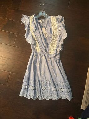 BB Dakota x Steve Madden Blue Eyelet Ruffle Sleeve Dress White Embroidery XS NWT